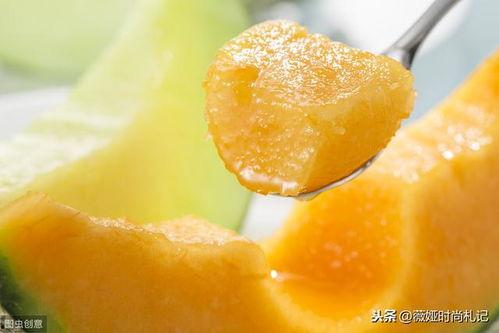 梦见吃哈密瓜很甜,揭秘哈密瓜梦境的寓意