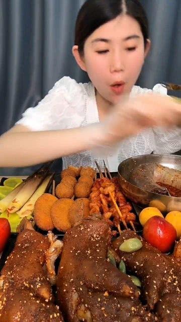 吃瓜吃手剥笋,探寻美食背后的趣味生活