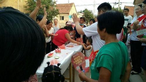 西街吃瓜群众,揭秘街头巷尾的热辣八卦