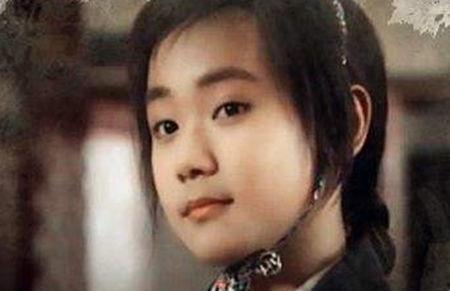 王娇娇上朝吃瓜,宫廷轶事引发热议